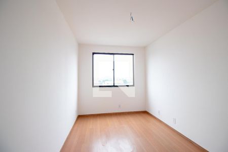 Quarto 1 de apartamento para alugar com 2 quartos, 55m² em Irajá, Rio de Janeiro