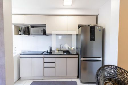 Cozinha e Área de Serviço de apartamento para alugar com 2 quartos, 50m² em Vila Nova, Porto Alegre