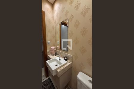 Lavabo de casa à venda com 3 quartos, 146m² em Vila Cecília Maria, Santo André