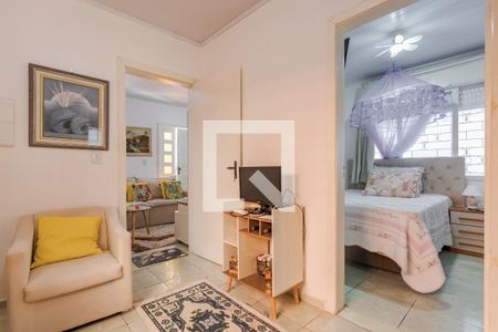 Sala de casa à venda com 4 quartos, 164m² em Navegantes, Porto Alegre