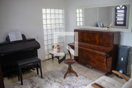 Sala 1 de casa para alugar com 4 quartos, 300m² em Roncon, Ribeirão Pires