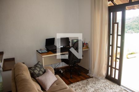 Sala 3 de casa para alugar com 4 quartos, 300m² em Roncon, Ribeirão Pires