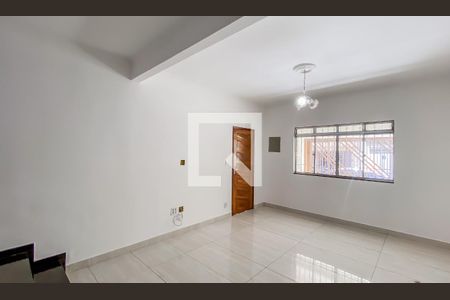 Sala de casa à venda com 3 quartos, 124m² em Ponte Rasa, São Paulo