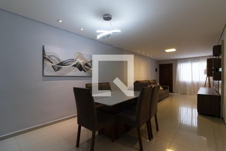 Sala de casa à venda com 3 quartos, 170m² em Jardim Santa Maria, São Paulo