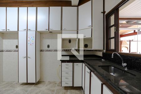 Cozinha de casa para alugar com 3 quartos, 240m² em Vila Suissa, Mogi das Cruzes