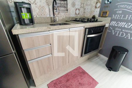 Sala/Cozinha de apartamento à venda com 1 quarto, 28m² em Vila Campanela, São Paulo