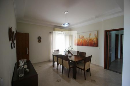 Casa para alugar com 3 quartos, 276m² em Jardim Pagliato, Sorocaba