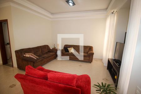 Casa para alugar com 3 quartos, 276m² em Jardim Pagliato, Sorocaba