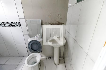 Banheiro de casa para alugar com 1 quarto, 60m² em Cidade Intercap, Taboão da Serra