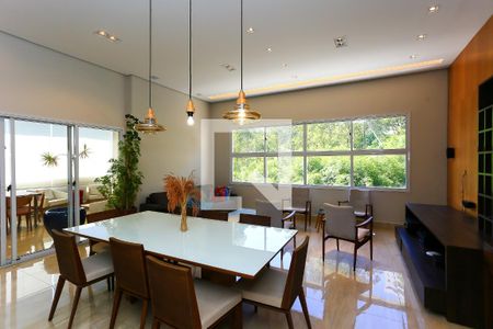 Apartamento para alugar com 3 quartos, 220m² em Parque Reboucas, São Paulo