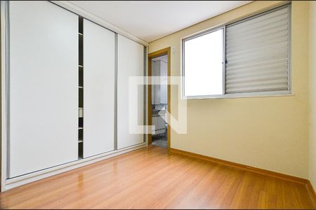 Suíte 2 de apartamento para alugar com 2 quartos, 130m² em Cruzeiro, Belo Horizonte