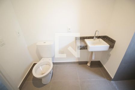 Banheiro de apartamento para alugar com 1 quarto, 24m² em Vila Olímpia, São Paulo