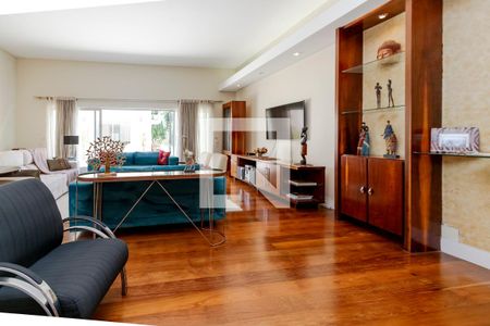 Sala de casa para alugar com 4 quartos, 500m² em Brooklin, São Paulo