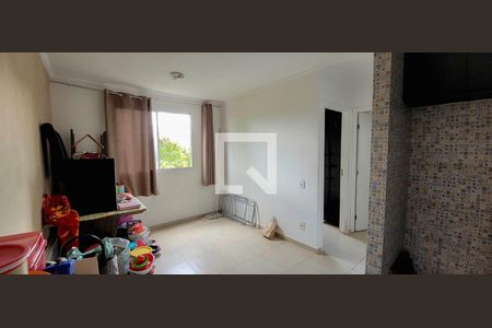 Apartamento para alugar com 2 quartos, 38m² em Jardim das Oliveiras, Itaquaquecetuba