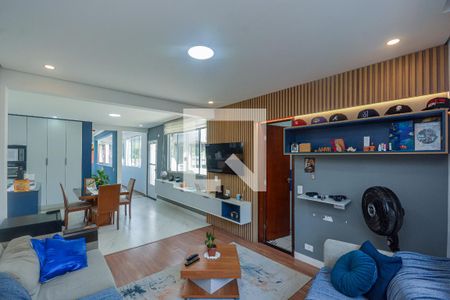 Casa para alugar com 4 quartos, 197m² em Campo Grande, São Paulo