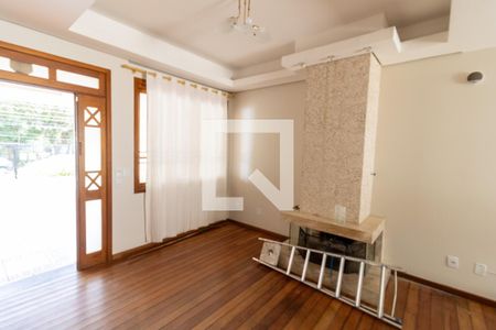 Sala de casa à venda com 3 quartos, 190m² em Ipanema, Porto Alegre