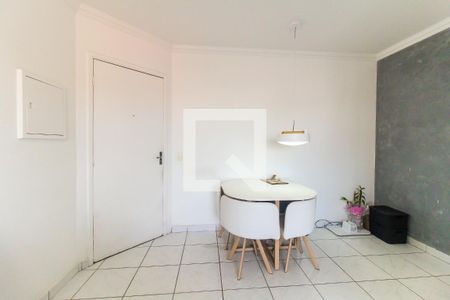 Sala de apartamento para alugar com 2 quartos, 59m² em Jardim Itapemirim, São Paulo