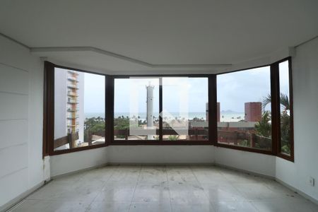 Sala de casa para alugar com 4 quartos, 500m² em Jardim Tres Marias, Guarujá
