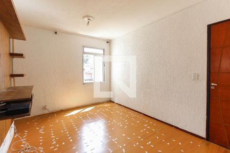 Sala de apartamento à venda com 2 quartos, 56m² em Vila Carmosina, São Paulo