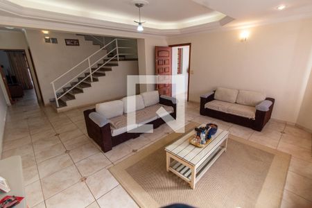 SALA DE ESTAR de casa de condomínio à venda com 5 quartos, 288m² em Parque dos Jacarandás, Campinas