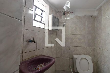 Banheiro de casa para alugar com 1 quarto, 45m² em Vila Guilherme, São Paulo