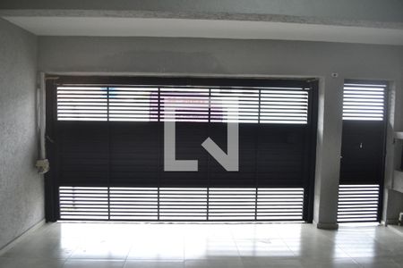 Casa à venda com 3 quartos, 192m² em Vila Cleonice, São Paulo