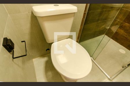 Banheiro de apartamento para alugar com 1 quarto, 23m² em Itaberaba, São Paulo