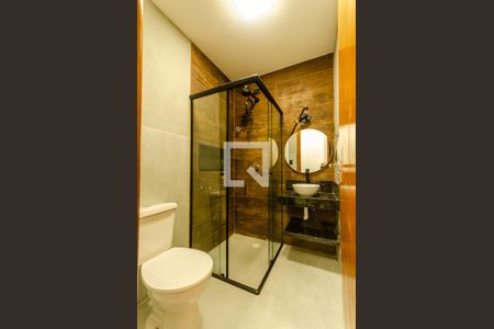 Banheiro de kitnet/studio para alugar com 1 quarto, 23m² em Itaberaba, São Paulo