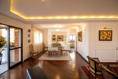 Sala de apartamento para alugar com 5 quartos, 250m² em Vila Suzana, São Paulo