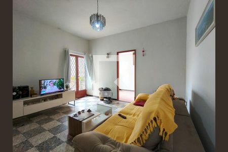 Sala de casa à venda com 3 quartos, 90m² em Imperial de São Cristóvão, Rio de Janeiro