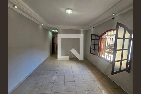 Casa à venda com 5 quartos, 300m² em Vila Barros, Guarulhos