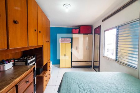 Casa 1 - Quarto 1 de casa à venda com 4 quartos, 120m² em Vila Fachini, São Paulo