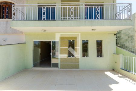 Sala - Sacada de casa à venda com 3 quartos, 220m² em Vila Pedra Branca, São Paulo