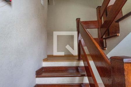 Escada de casa à venda com 3 quartos, 125m² em Vila Santa Terezinha, Diadema