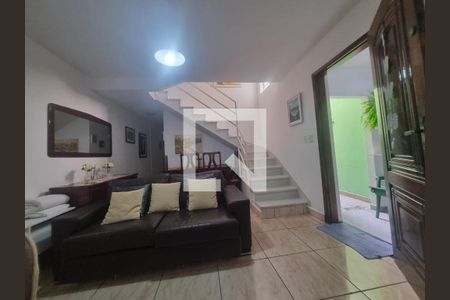 Sala de casa para alugar com 2 quartos, 100m² em Jardim Arpoador, São Paulo