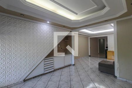 Sala de casa para alugar com 4 quartos, 180m² em Jardim Paraguacu, São Paulo