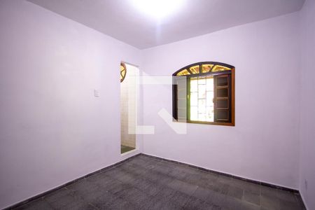 Suíte 1 de casa para alugar com 4 quartos, 200m² em Novo Mexico, São Gonçalo