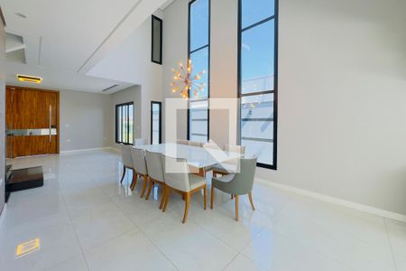 Casa para alugar com 3 quartos, 291m² em Jardim Panorama, Jacareí