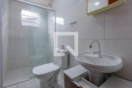 Banheiro de apartamento para alugar com 1 quarto, 45m² em Jardim Piracuama, São Paulo
