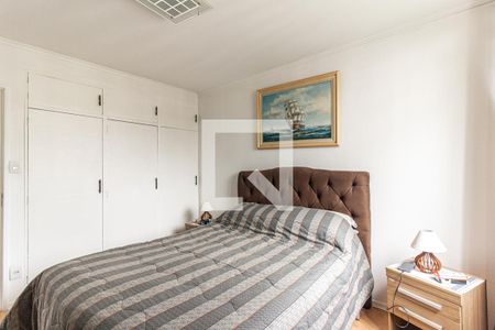 Quarto 1 de apartamento para alugar com 3 quartos, 117m² em Santa Ifigênia, São Paulo