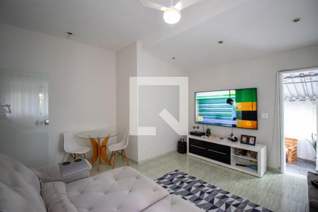 Sala de casa à venda com 2 quartos, 102m² em Vista Alegre, Rio de Janeiro