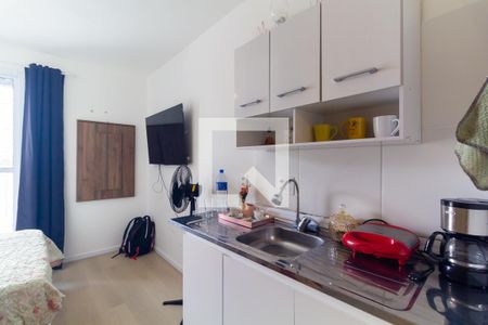 Cozinha de apartamento para alugar com 1 quarto, 18m² em Vila Santa Clara, São Paulo