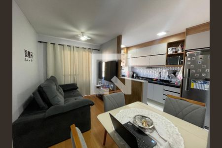 Sala de apartamento para alugar com 2 quartos, 49m² em Recanto Vista Alegre, Cotia