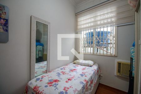 Quarto 2 de casa para alugar com 2 quartos, 140m² em Grajaú, Rio de Janeiro