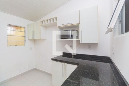 Cozinha de casa de condomínio à venda com 2 quartos, 98m² em Morro Santana, Porto Alegre
