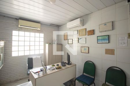 Quarto 1 de casa para alugar com 4 quartos, 180m² em Mutondo, São Gonçalo