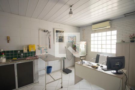 Quarto 1 de casa para alugar com 4 quartos, 180m² em Mutondo, São Gonçalo