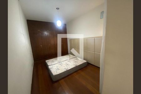 Casa à venda com 4 quartos, 220m² em Planalto, Belo Horizonte