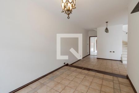 Sala de casa para alugar com 3 quartos, 220m² em Vila Cordeiro, São Paulo