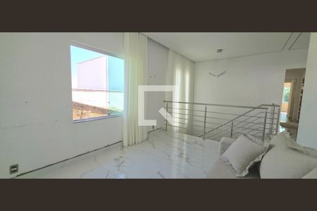 Casa à venda com 4 quartos, 234m² em Vila Rica, Lagoa Santa